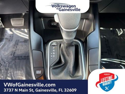 Used 2025 Kia Soul LX w/ LX Technology Package FWD image 26