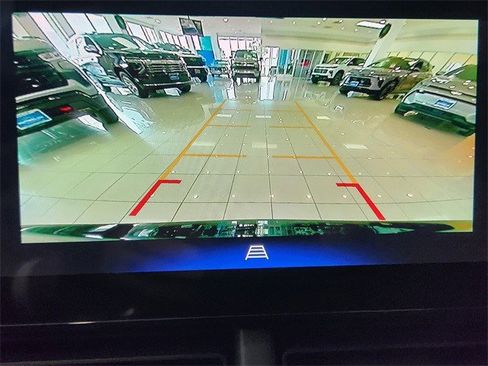 Certified 2025 Chevrolet Trax LT w/ Driver Confidence Package image 23