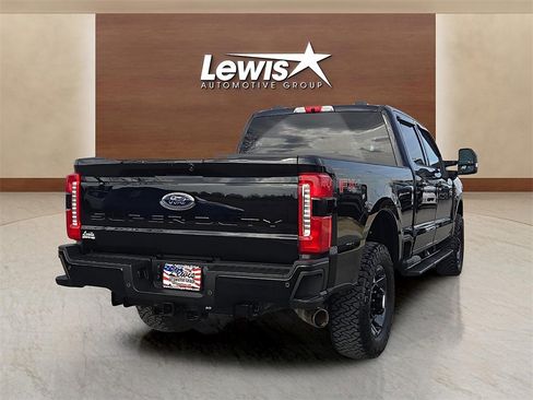 Used 2024 Ford F250 XLT w/ XLT Premium Package image 4