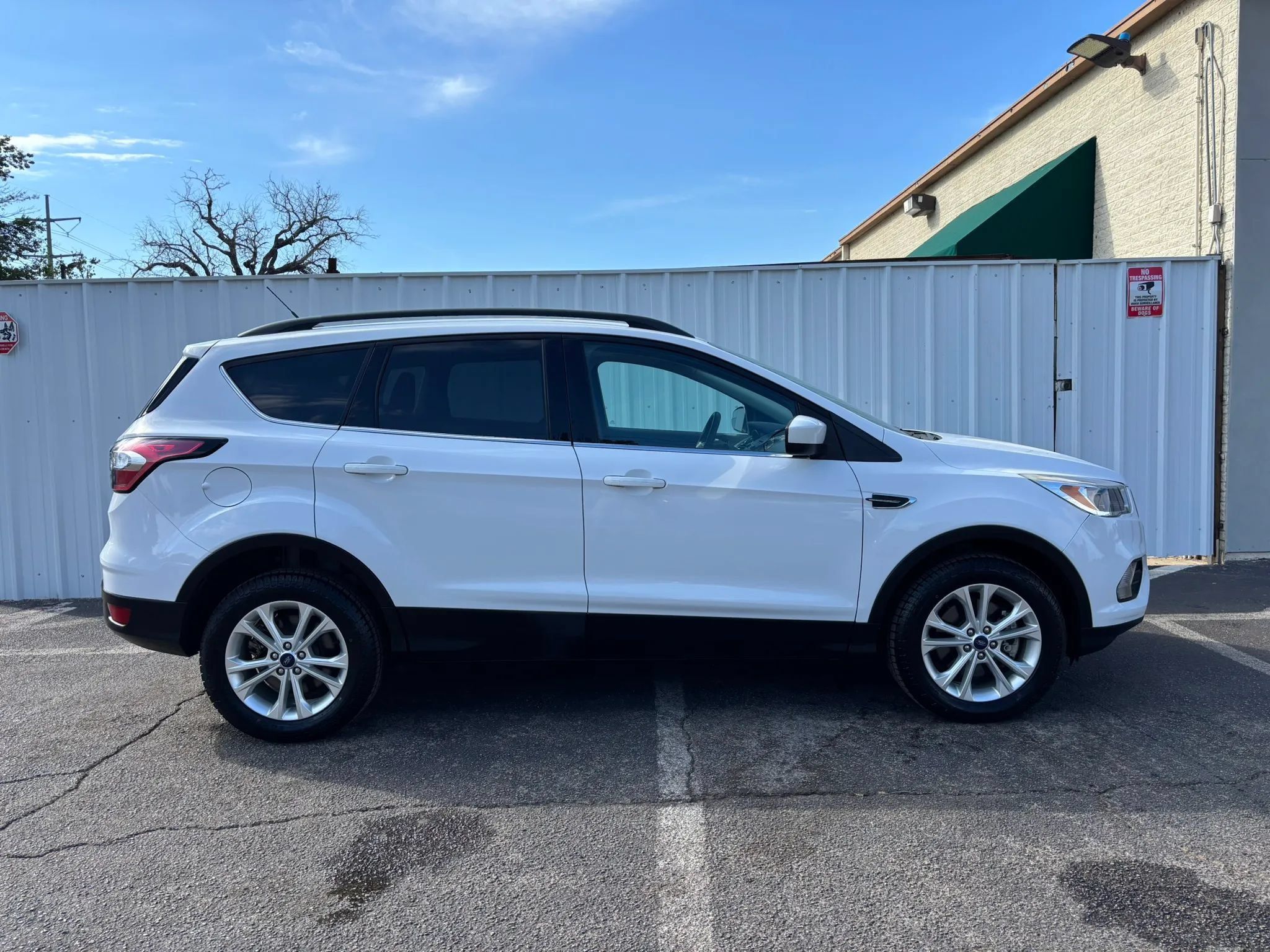 Used 2018 Ford Escape SE AWD/4WD image 7