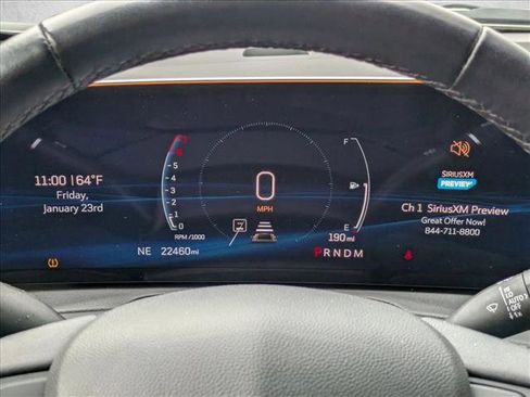 Used 2025 Cadillac XT4 Premium Luxury image 9