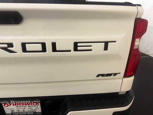 Used 2024 Chevrolet Silverado 1500 RST w/ LPO, Dark Essentials Package image 18