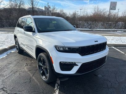 New 2025 Jeep Grand Cherokee Limited w/ Black Appearance Package