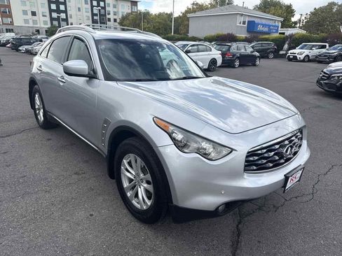 Used 2010 INFINITI FX35 AWD w/ Navigation Pkg image 4