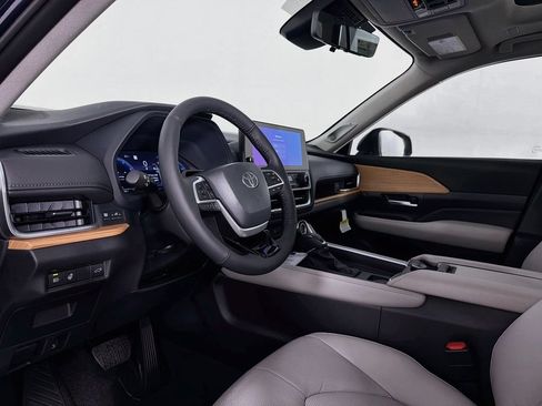 New 2026 Toyota Grand Highlander AWD image 13
