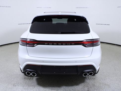 Used 2022 Porsche Macan AWD/4WD image 6
