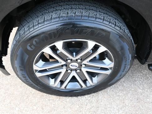 Used 2021 Ford F150 XL w/ STX Appearance Package image 4