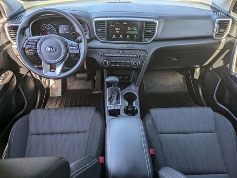 Used 2020 Kia Sportage LX image 20