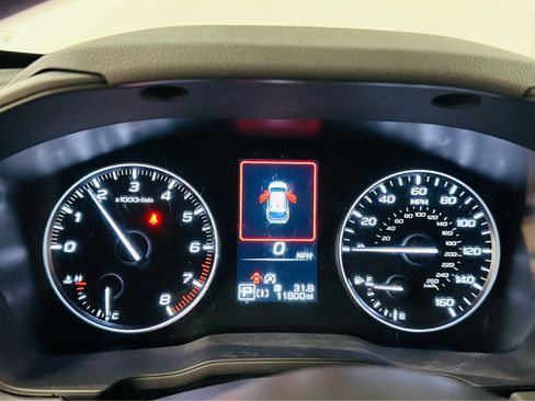 Used 2024 Subaru Crosstrek 2.0i Premium image 18