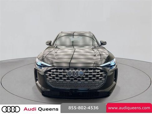 Used 2025 Audi Q5 Premium Plus w/ Premium Plus image 2