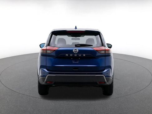 Used 2025 Nissan Rogue SV FWD image 8