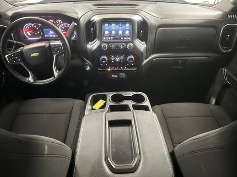 Used 2022 Chevrolet Silverado 1500 LT w/ Z71 Off-Road Package AWD/4WD image 2
