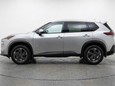 Used 2025 Nissan Rogue SV AWD/4WD image 5