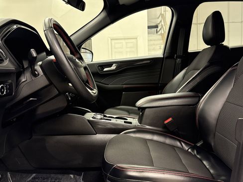 Used 2023 Ford Escape ST-Line Select w/ Tech Pack #2 image 6