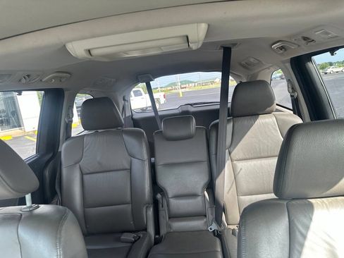 Used 2011 Honda Odyssey EX-L image 17