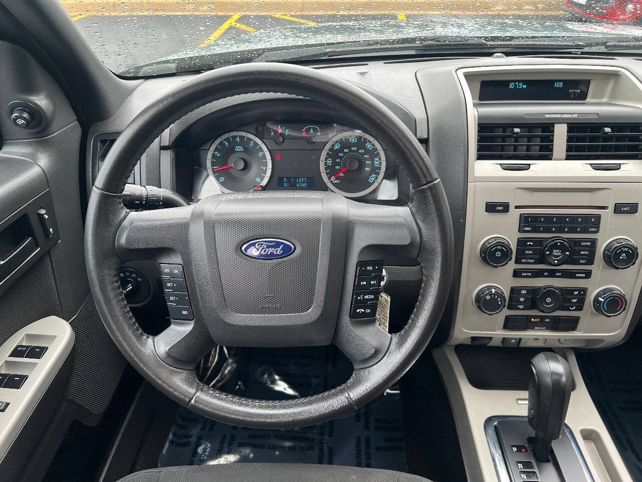 Used 2010 Ford Escape XLT FWD image 32