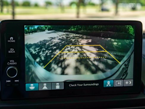 Used 2023 Honda Pilot Touring image 32