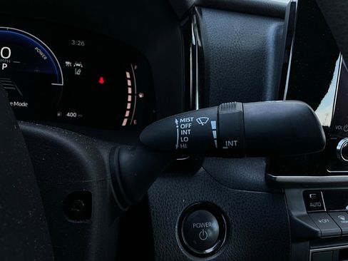 Used 2025 Toyota Camry LE image 35