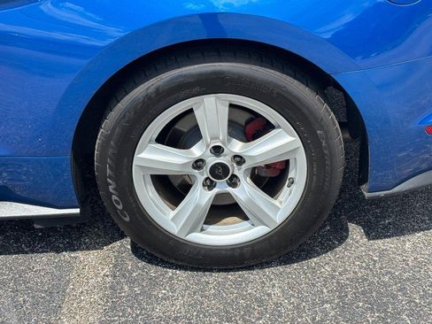 Used 2018 Ford Mustang Coupe RWD image 9