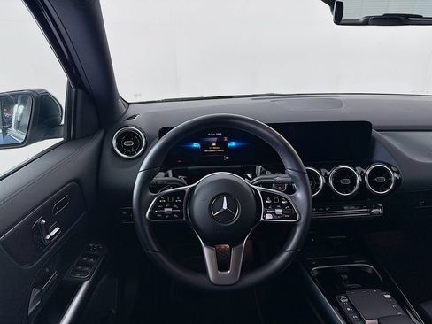 Used 2023 Mercedes-Benz GLA 250 4MATIC image 24