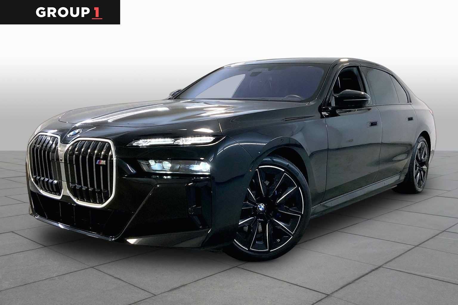 Used 2024 BMW i7 xDrive60 AWD/4WD image 1