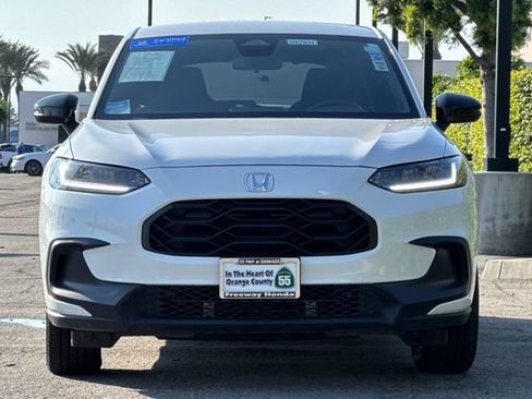 Certified 2025 Honda HR-V Sport image 10