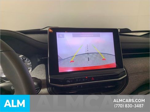 Used 2023 Jeep Compass Latitude image 29