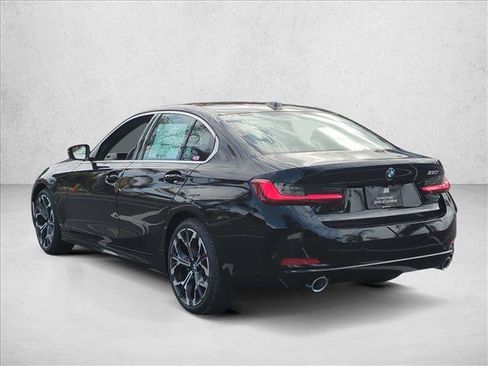 Used 2026 BMW 330i Sedan w/ Convenience Package RWD image 3