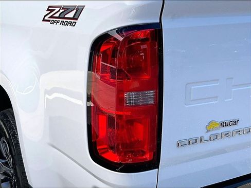 Used 2021 Chevrolet Colorado Z71 AWD/4WD image 26