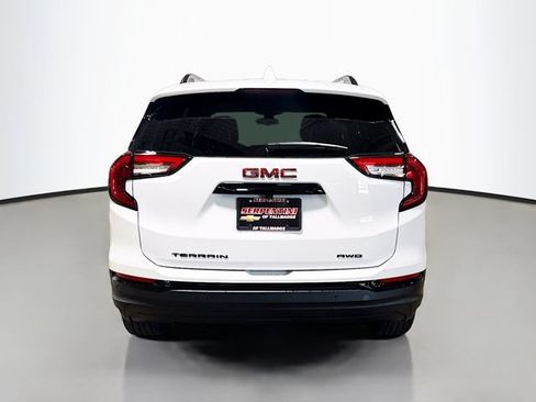 Used 2024 GMC Terrain SLT w/ Tech Package AWD/4WD image 7