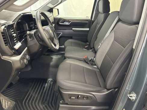Used 2025 Chevrolet Silverado 1500 LT AWD/4WD image 10