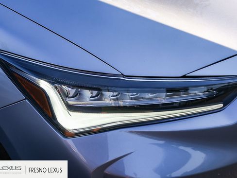 Used 2019 Acura ILX w/ Premium Package FWD image 10