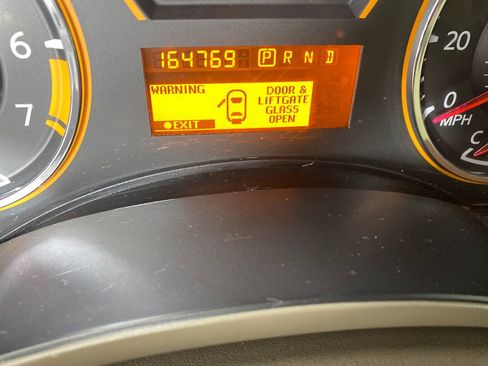 Used 2015 Nissan Armada SL w/ Moonroof Package image 18