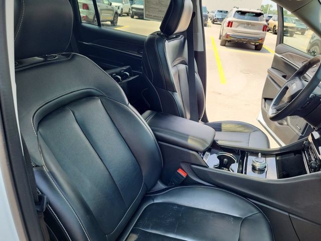 Used 2021 Jeep Grand Cherokee L Limited AWD/4WD image 18