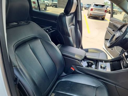 Used 2021 Jeep Grand Cherokee L Limited AWD/4WD image 18