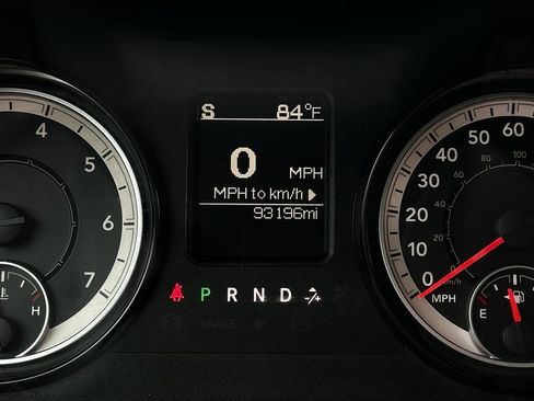 Used 2018 RAM 2500 Tradesman w/ Chrome Appearance Group image 16