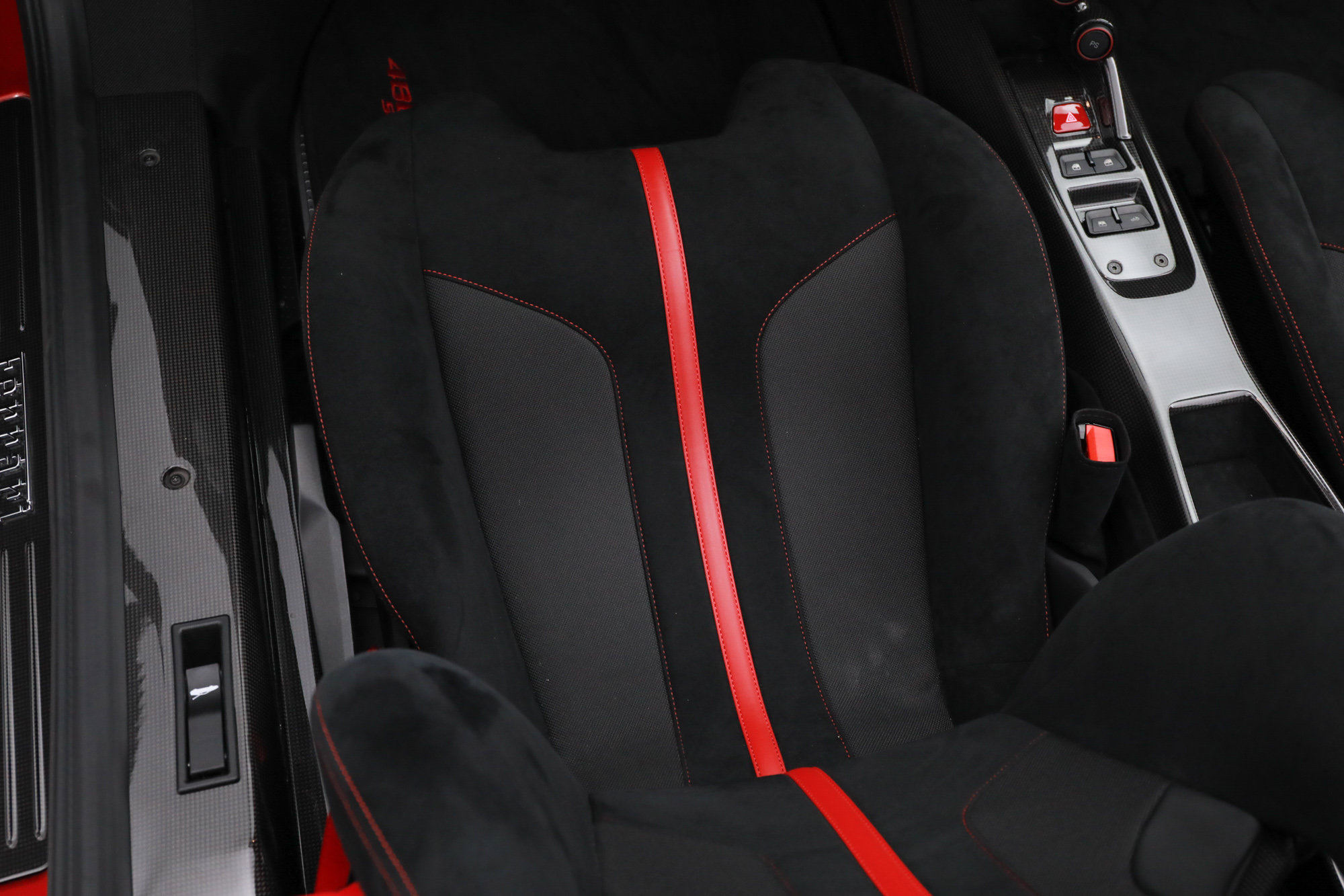 Certified 2020 Ferrari 488 Pista Spider RWD image 29
