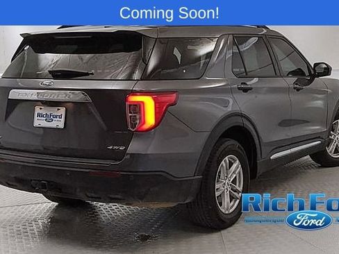 Certified 2023 Ford Explorer XLT w/ Class IV Trailer Tow Package image 3