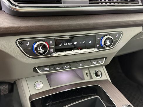 Used 2023 Audi Q5 2.0T Premium Plus w/ Premium Plus Package image 19