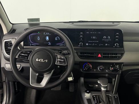 Used 2026 Kia Seltos LX AWD/4WD image 15