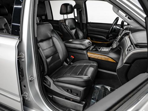 Used 2020 GMC Yukon XL Denali RWD image 41