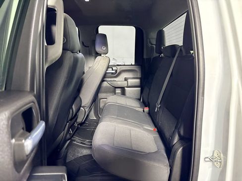 Used 2022 Chevrolet Silverado 2500 Custom w/ Custom Value Package AWD/4WD image 19