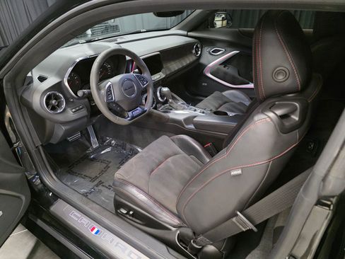 Used 2022 Chevrolet Camaro ZL1 image 20
