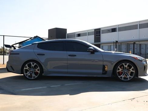 Used 2020 Kia Stinger GT1 image 18