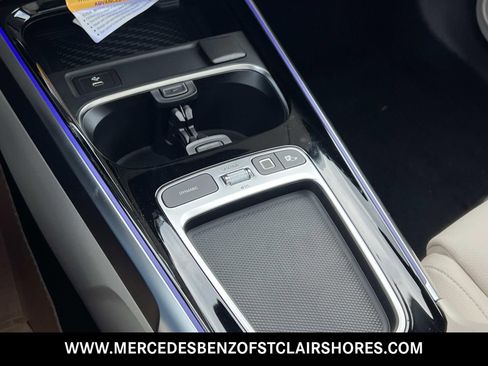 New 2026 Mercedes-Benz GLB 250 4MATIC image 28