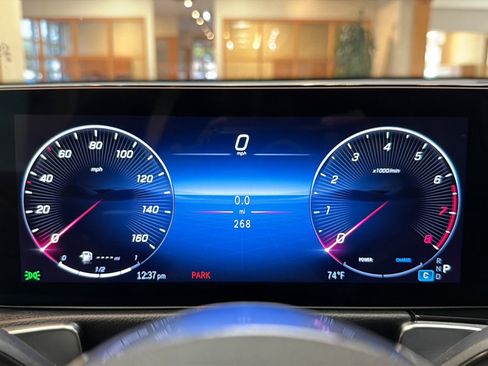 Used 2026 Mercedes-Benz GLB 250 w/ Sun & Sound Package image 24