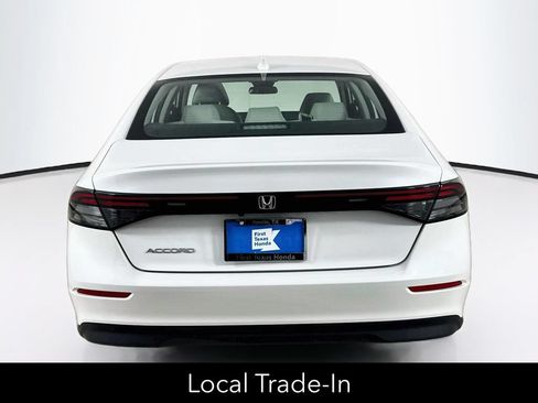 Used 2023 Honda Accord EX image 7