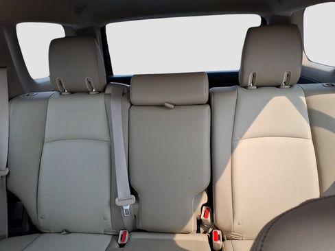 Used 2021 Toyota 4Runner SR5 Premium w/ Moonroof Package RWD image 16