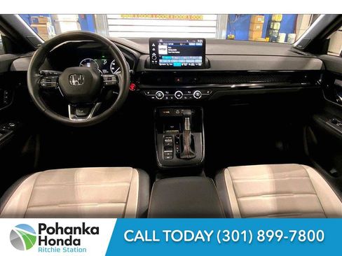 Used 2024 Honda CR-V Sport Touring image 16