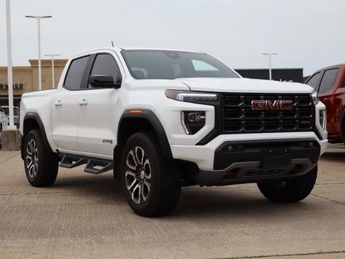 Used 2023 GMC Canyon AT4 w/ Canyon Safety Plus Package AWD/4WD image 2